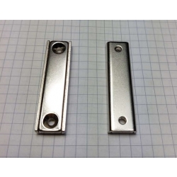 UM MPŁ 60x13,5x5 6/3,5  Uchwyt magnetyczny neodymowy płytkowy z otworem pod wkręt ze stożkiem.